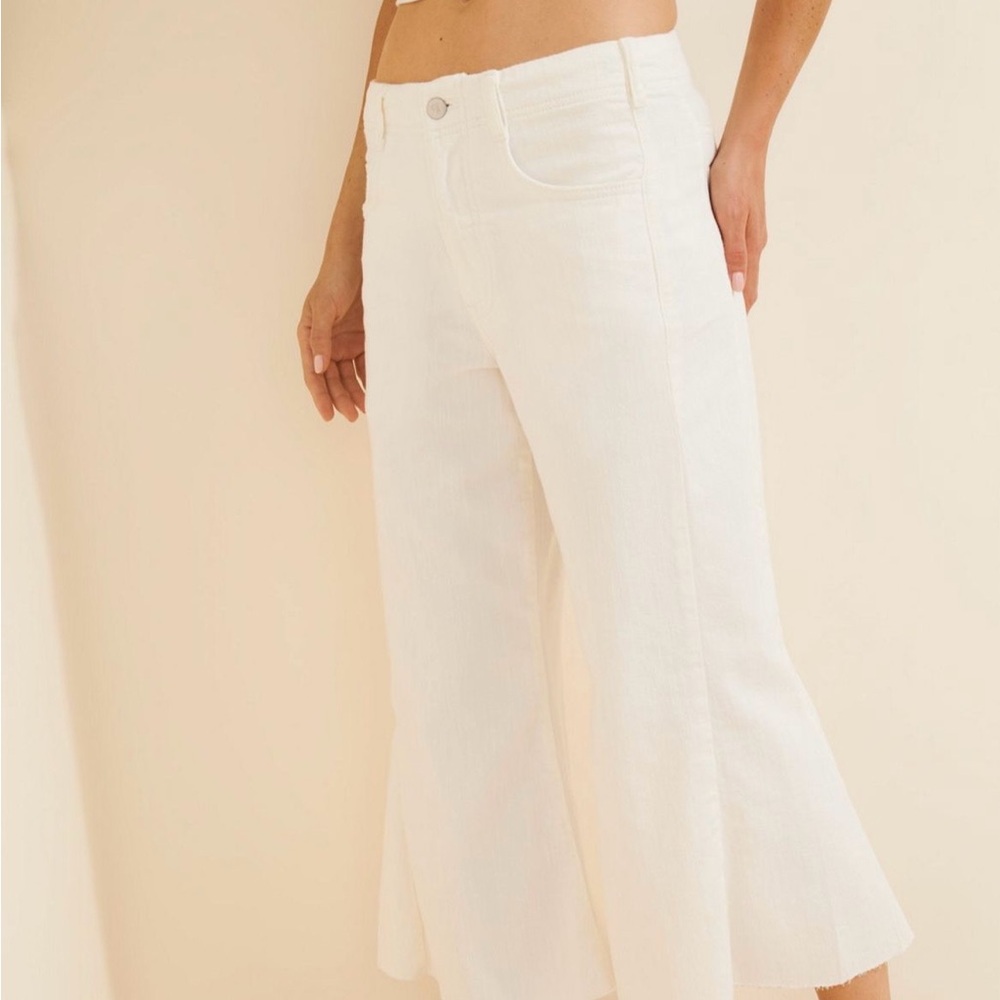 Anthropology Pilcro The Adi Mid-Rise Frayed
Relaxed Flare Jeans: Crop